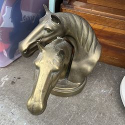 Horse Statue 