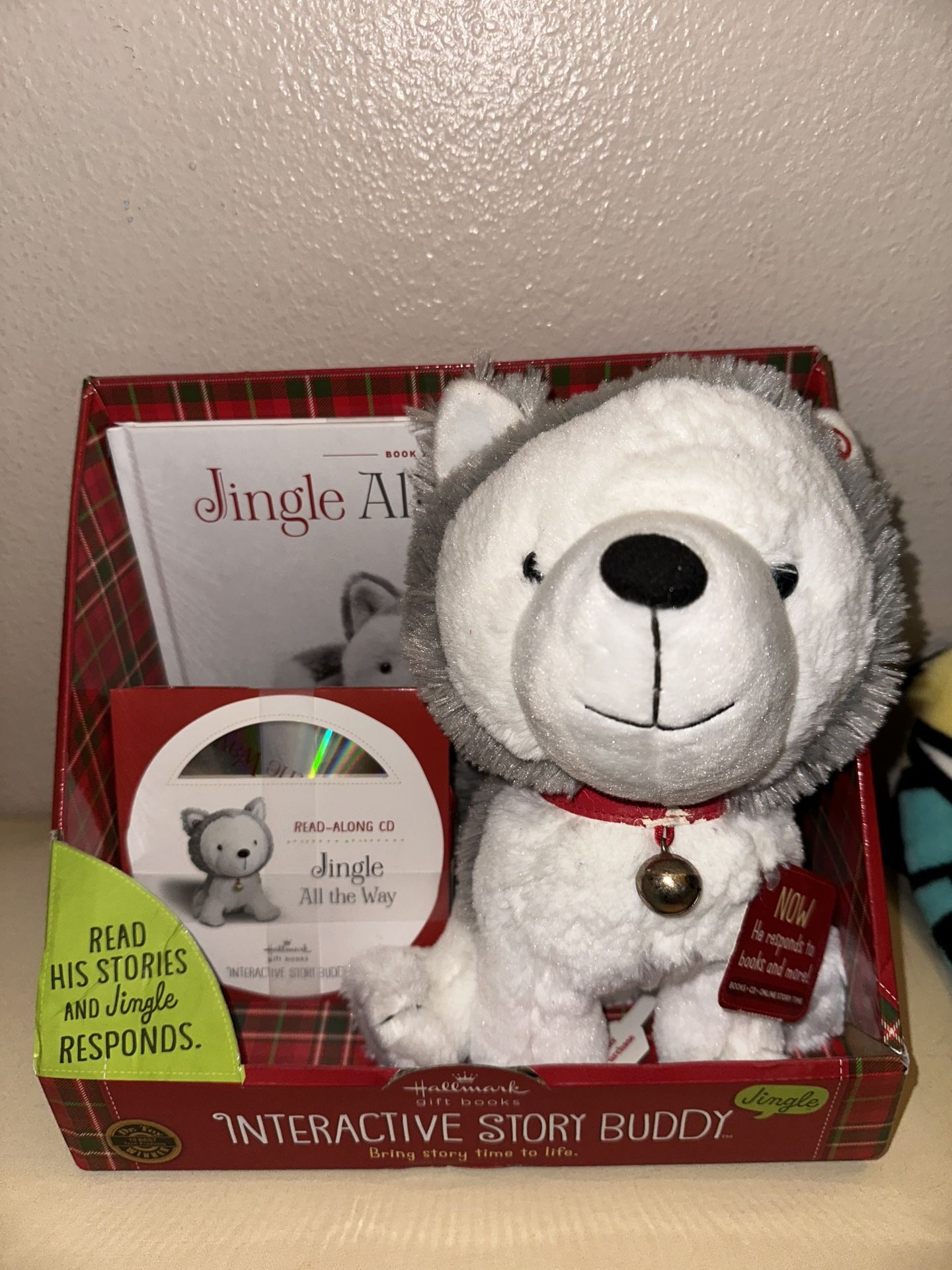 New Hallmark Interactive Story Buddy Jingle the Husky Pup Set
