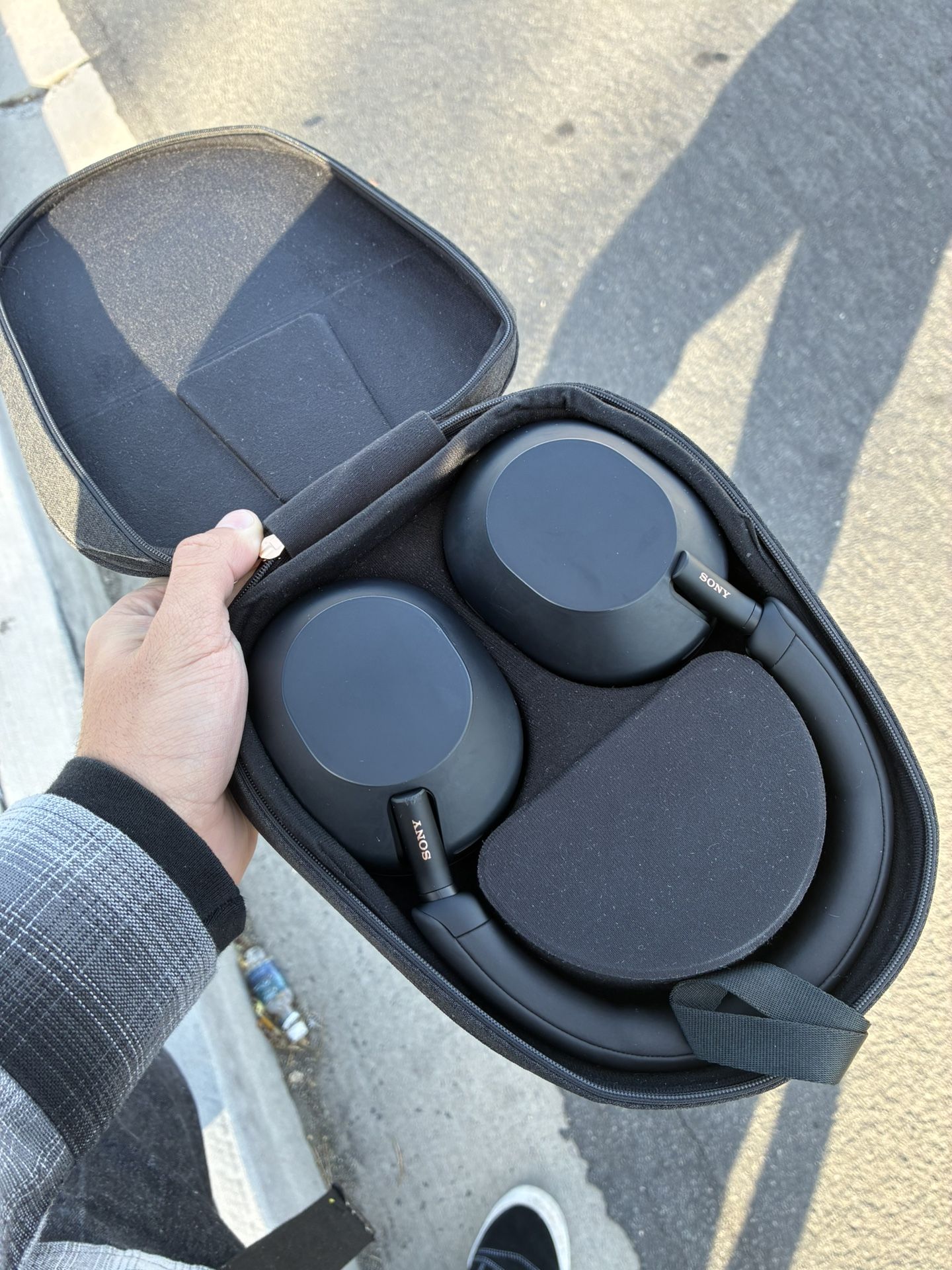 Sony Xm5 Noise Cancellation Headphones