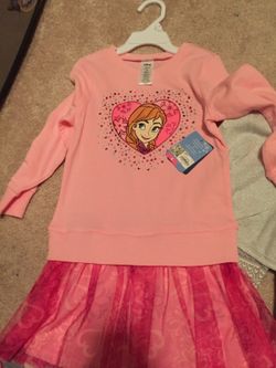 Disney frozen cute dress!! Size 4T!!