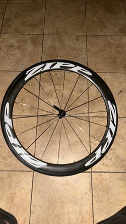 Front zipp rim wheel (read desc)