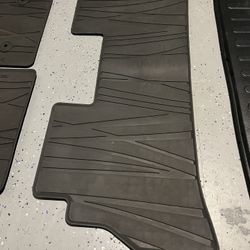 ! Reduced Price For Quick Sale:Floor Mats Like New For A Buick 
