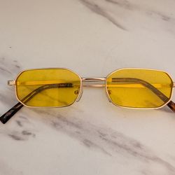 YELLOW SUNGLASSES