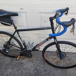 Salsa Vaya Disc Gravel Road Bike