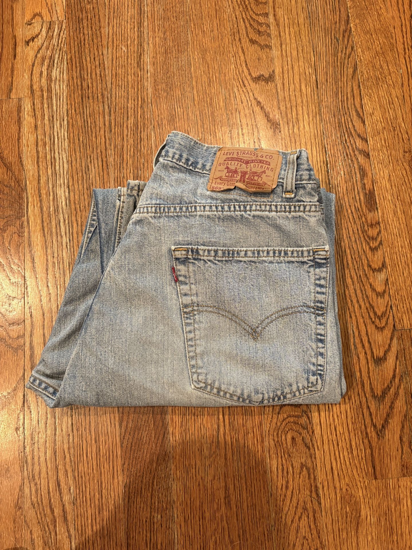 Vintage Red Tag Levi’s 569 Men’s Jeans
