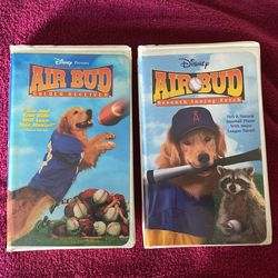 Walt Disney Air Bud Vhs Movies 5 in Excellent Condition $30 Obo