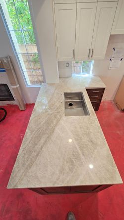 Countertop Installation & Slab Fabrication