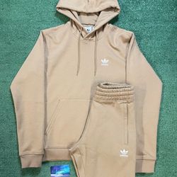 Adidas trefoil beige sweatsuit