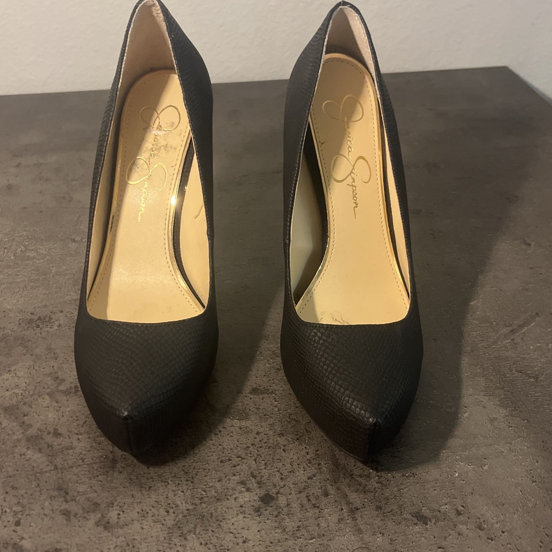 Beautiful Professional Black Heels 😘