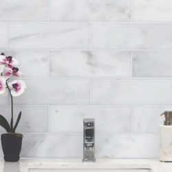 Arabescato Carrara 4“x12“ Honed Marble Floor and Wall Tile