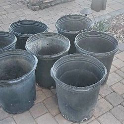 Large Plastic Garden Pots