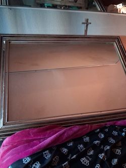 https://offerup.com/redirect/?o=NGZ0LmJ5 3ft. Nice wall mirror