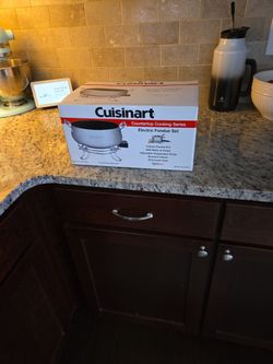 Cuisinart Fondue Set New Never Opened