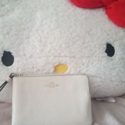 New Coach Small Wristlet 