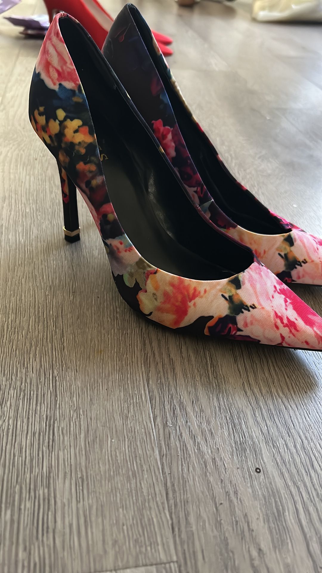 Guess Floral Heels