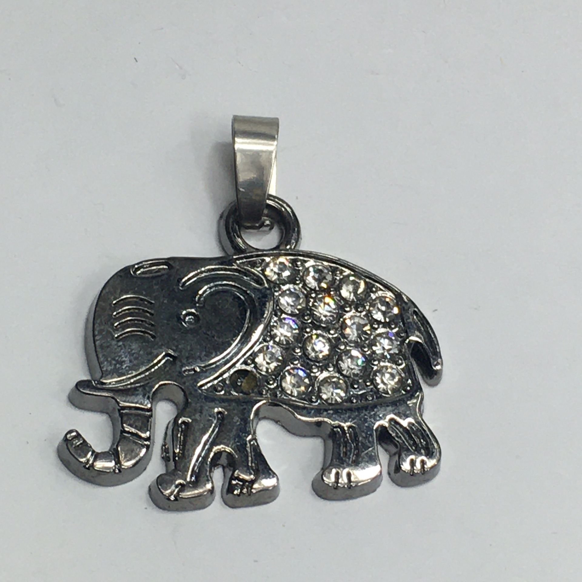 ELEPHANT PENDANT