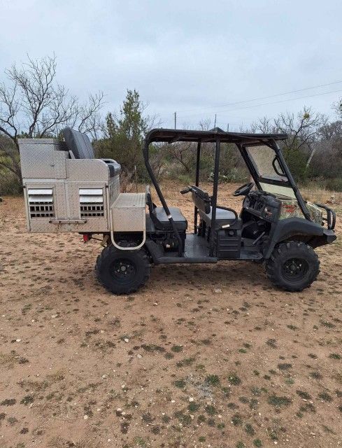 4 hole dog box/carrier