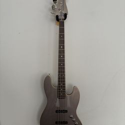 Fender Aerodyne Jazz Bass