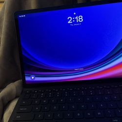 Samsung Galaxy Tab S9 Plus LTE With Samsung Keyboard 
