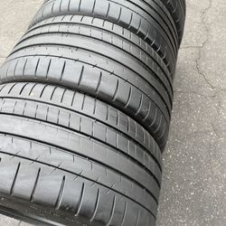 275/35/R18 And 245/40/R18 MICHELIN PILOT Super Sport