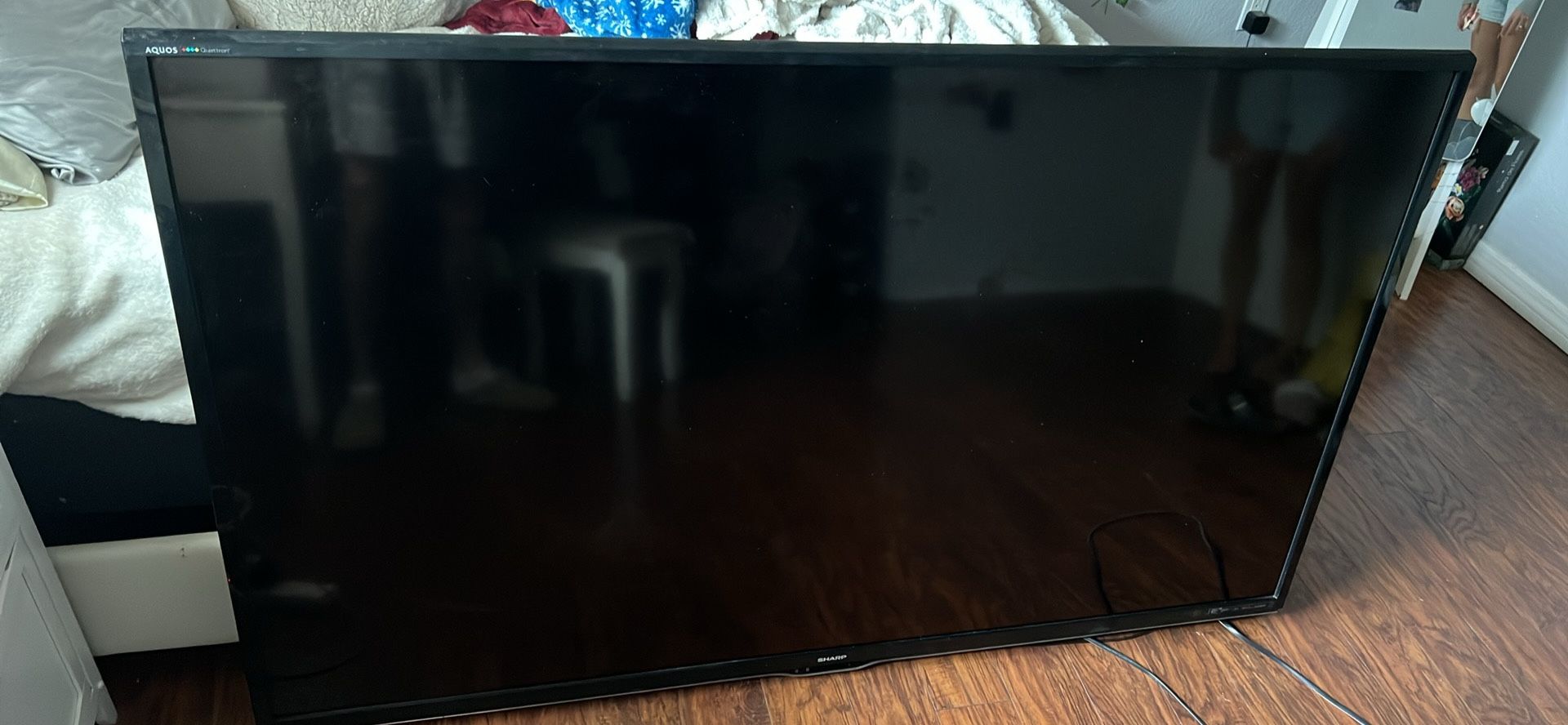 70” Sharp Smart Tv