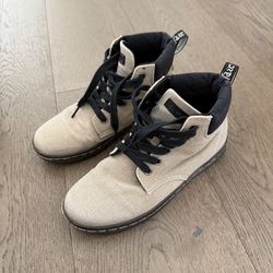 Dr Martens AurWair with Bouncing Soles