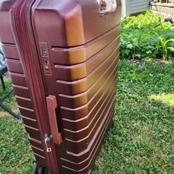 Luggage/suitcase 