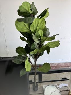 Faux Fiddle Leaf Tree