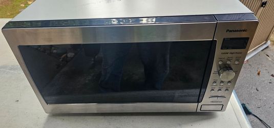 "Pending" Stainless Panasonic Inverter Microwave