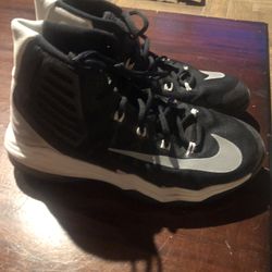 Nike Mens Size 8 Basketball Shoes 