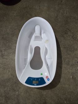 Aqua Scale Baby bath tub