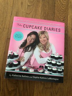 Cupcake Diaries Recipe book