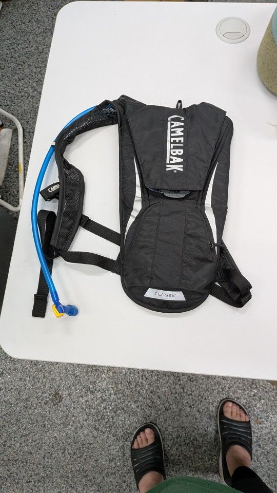 CamelBak Hydration Backpack Water Back Pack & Cleaning Tool