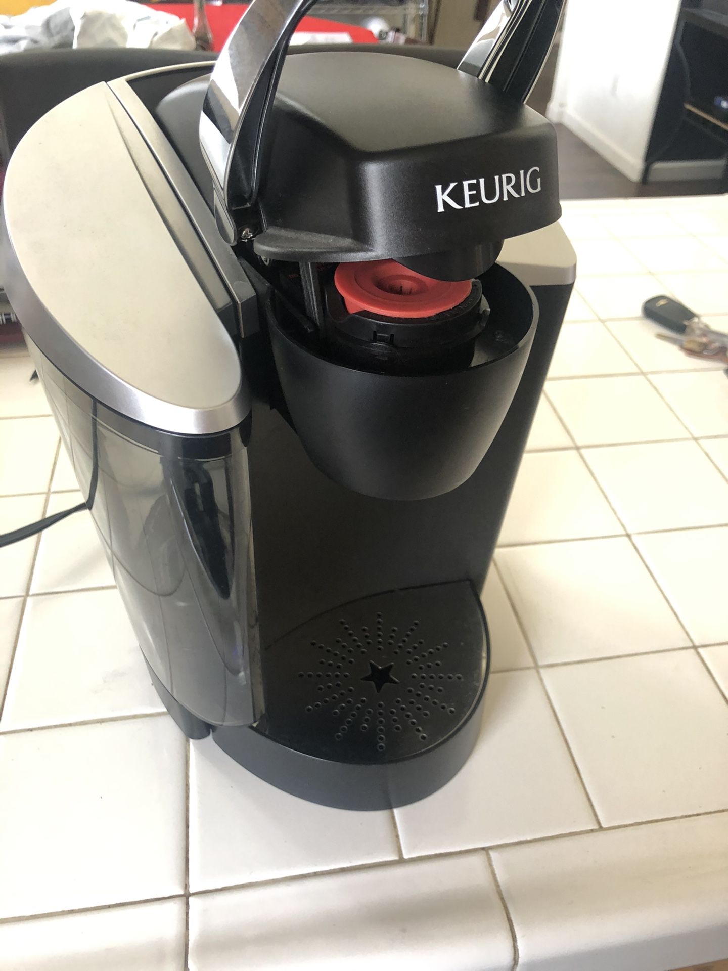 KEURIG Coffee Maker