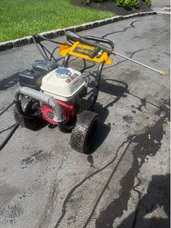 Pro Series Honda Powered AAA Pump 3400 PSI Pressure Washer