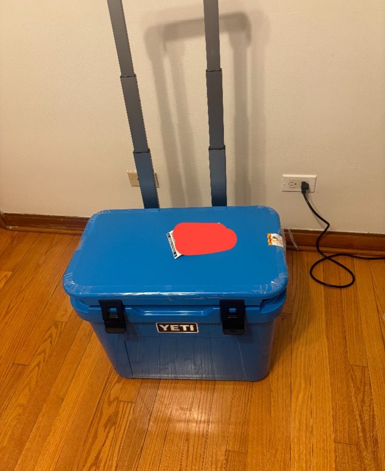YETI Roadie 32 Wheeled Cooler