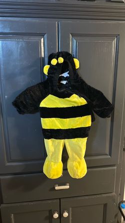 Costume