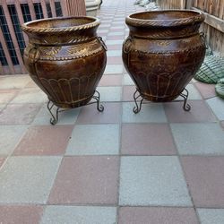New Flower Pots Made Out Of Clay 