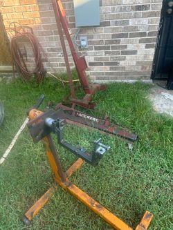 Cherry picker and motor holder