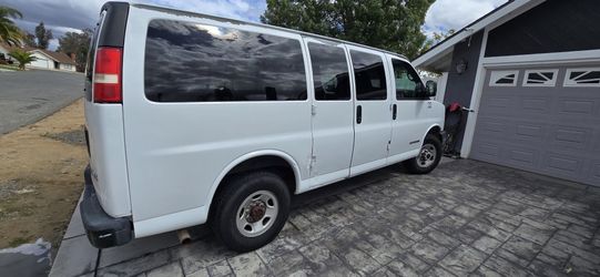 2006 GMC Savana