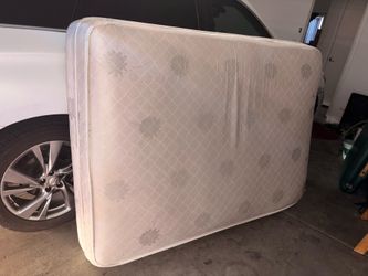 Full Bed and box spring