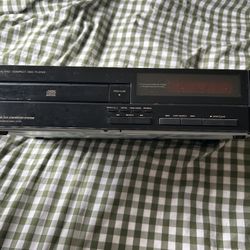 JVC  XL-V112 CD Player