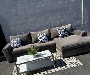 Sectional couch