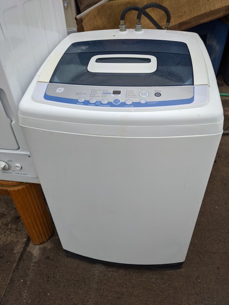 GE spacemaker washer and dryer set Apartment or RV size.
