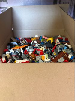 Lego about 7 to 10 kg  big box $49.99