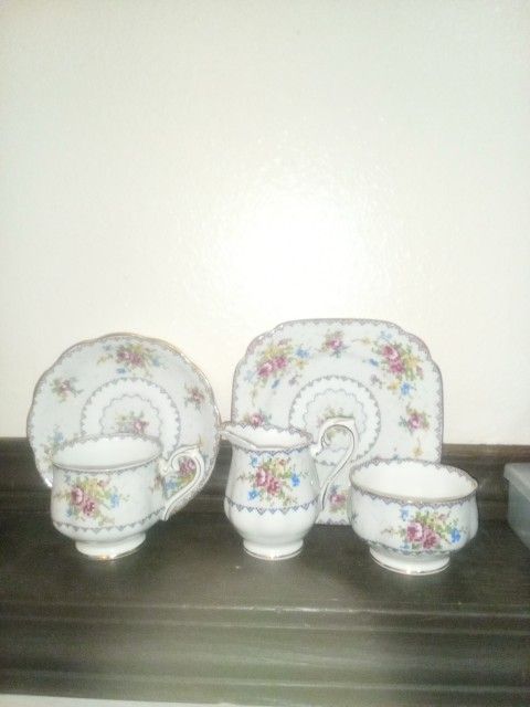 Vintage 1930 Royal Albert Bone China. Cash
