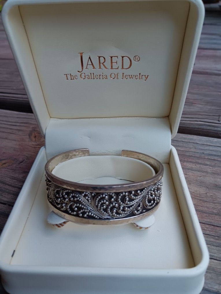Lois Hill Cuff Bracelet With Warrantty
