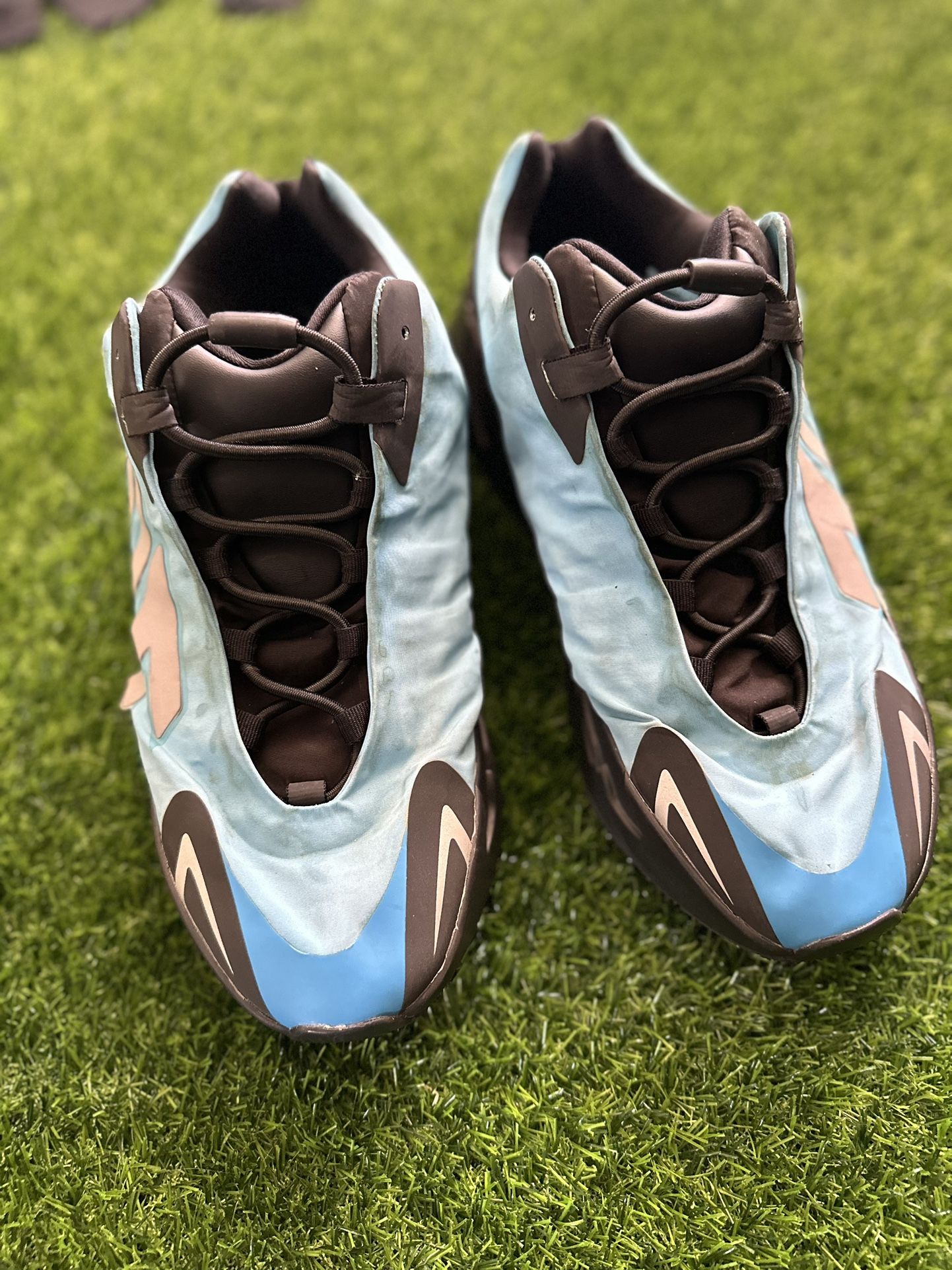 Adidas Yeezy Boost 700 MNVN Bright Cyan GZ3079 Size 13