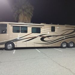 2005 Newmar Essex