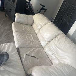 FREE COUCH 